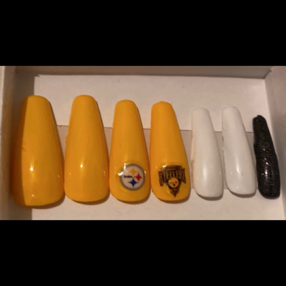 Artificial nails
